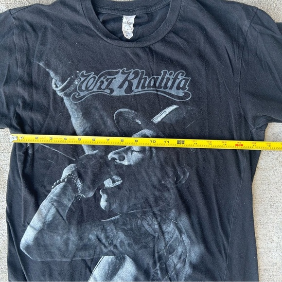 Wiz Khalifa Black Graphic Tee with Artist Design - Picture 5 of 6